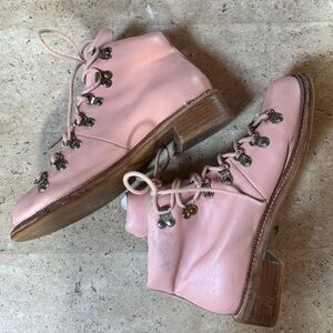 💓SOLD Free People Pink Snowboots!